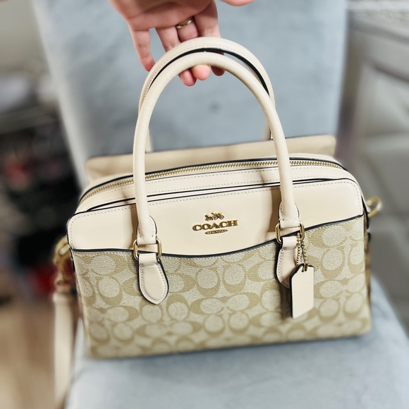 Coach Outlet Darcie Carryall Gold/Light Khaki Multi - Picture 6 of 6